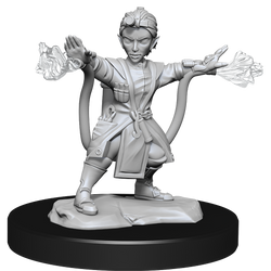 Nolzur's Marvelous Miniatures: Gnome Artificer (Female)